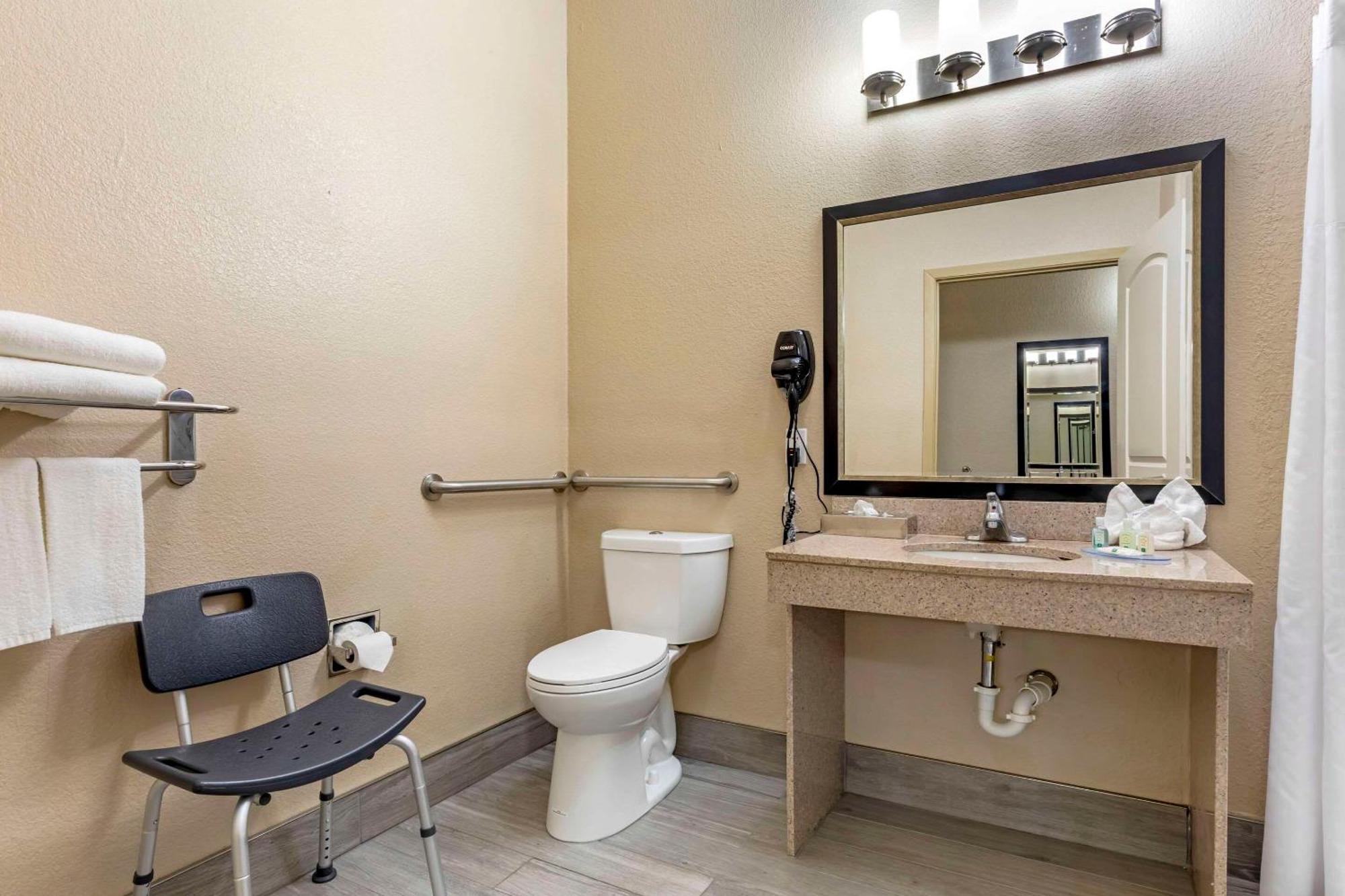 Quality Inn And Suites Groesbeck Extérieur photo