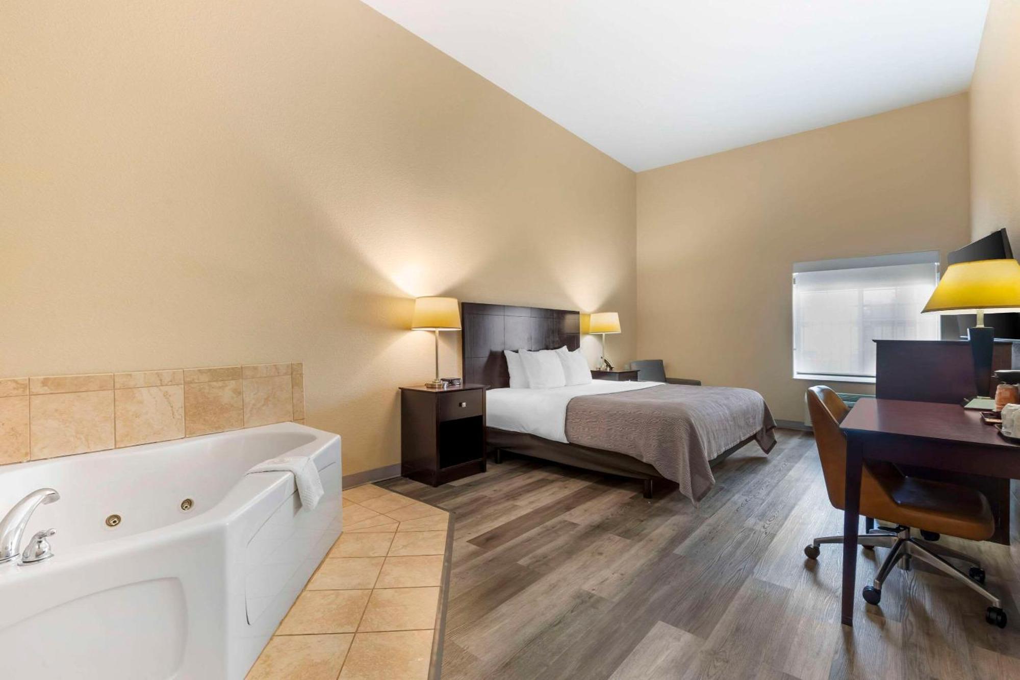 Quality Inn And Suites Groesbeck Extérieur photo