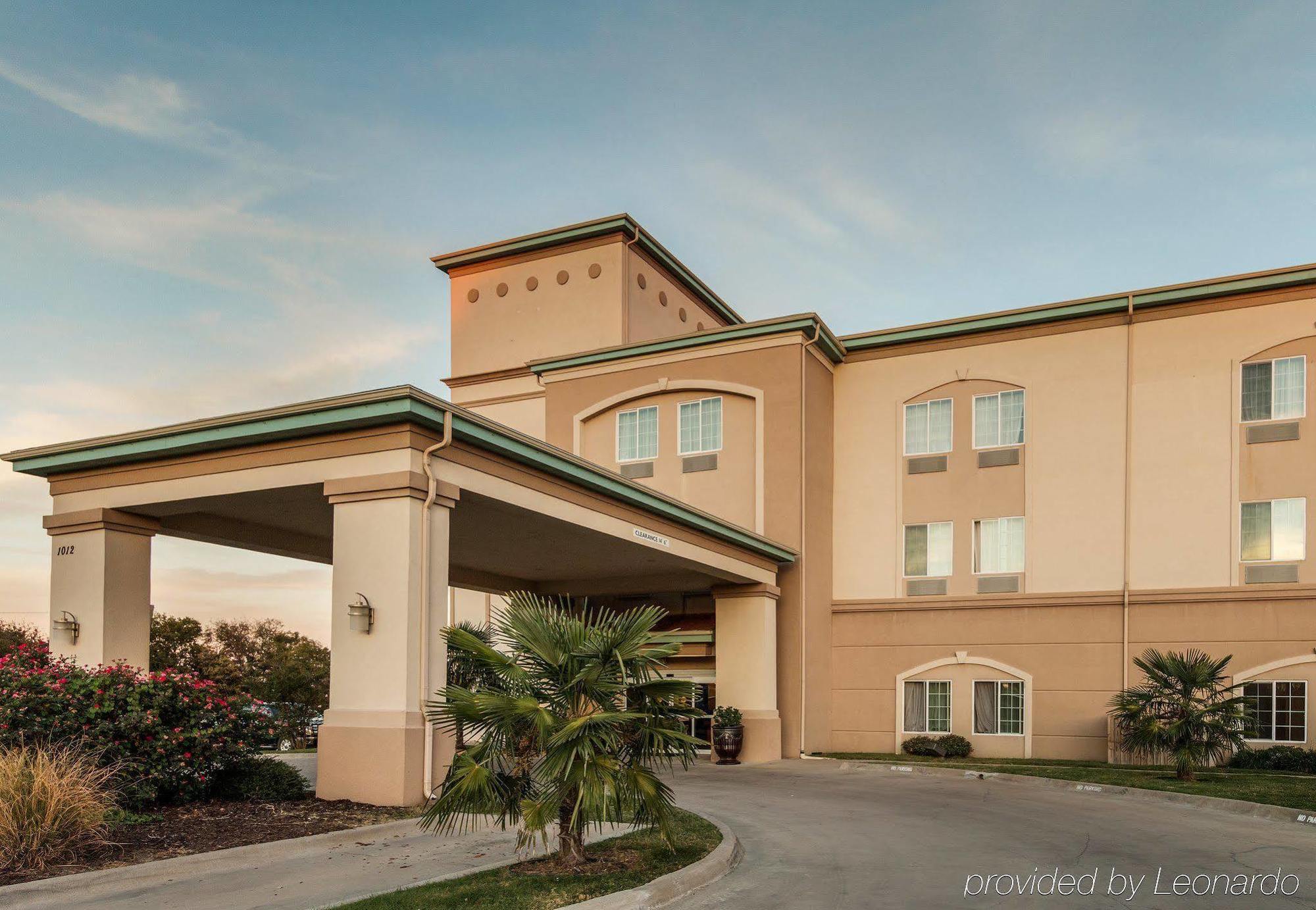 Quality Inn And Suites Groesbeck Extérieur photo
