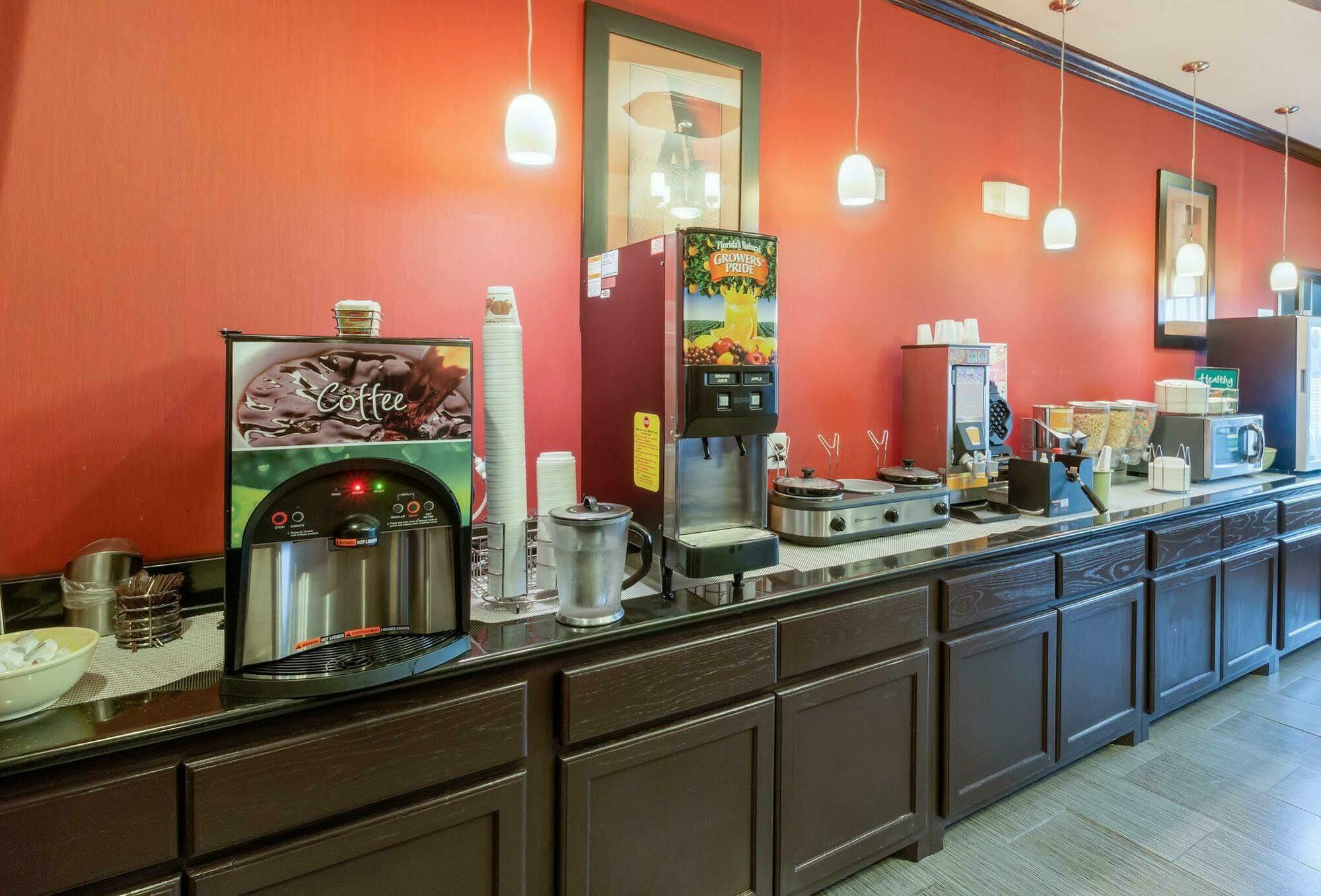 Quality Inn And Suites Groesbeck Extérieur photo