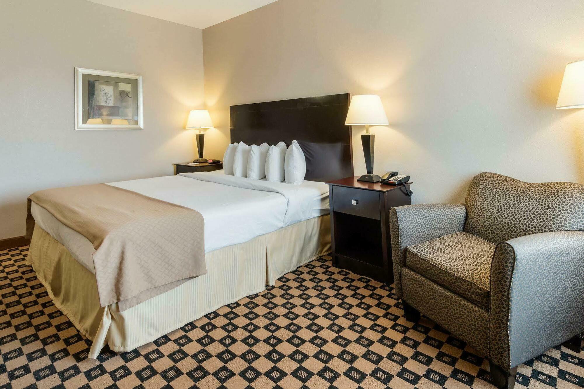 Quality Inn And Suites Groesbeck Extérieur photo